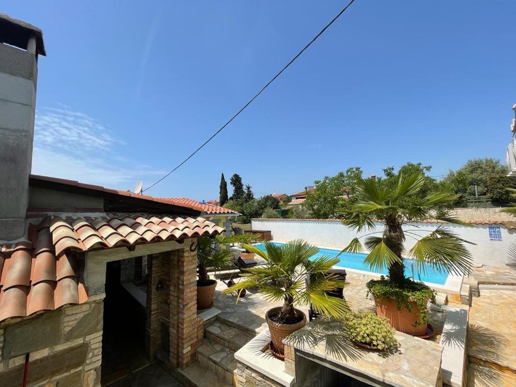 Holiday Home Bukovac Pula Exterior foto