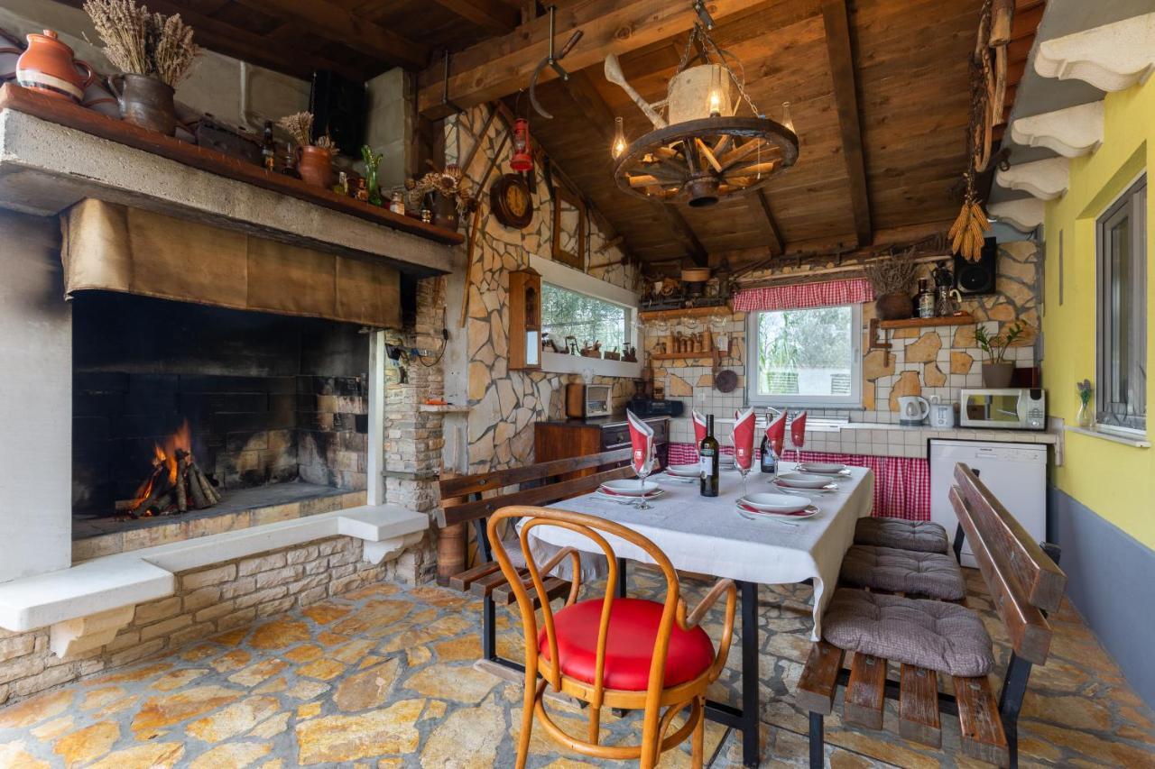 Holiday Home Bukovac Pula Exterior foto